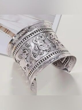 Vintage silver dancing elephant cuff bracelet